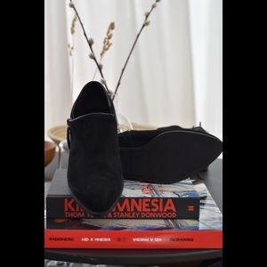 NWOT Nine West Suede Ankle Booties Black Women’s 8.5